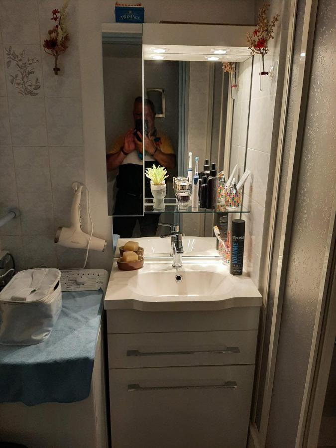 Isis 2 Joli Duplex Proche Plage Et Port - Clim Parking Loggia Et Balcon 圣西普里安 外观 照片